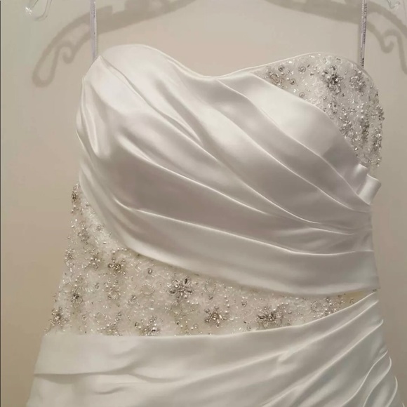 Maggie Sottero Wedding Gown! - Picture 2 of 5